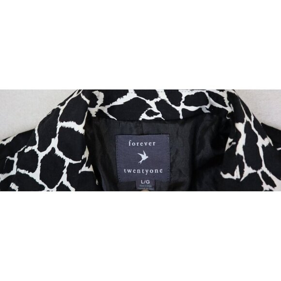 FOREVER 21 TWENTYONE - WOMEN'S BLACK & WHITE PRINT 3/4 SLEEVE TRENCH JACKET - L - Picture 6 of 9